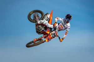 motocross world champion wearing best motocross knee brace in 2024