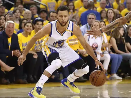 Steph Curry Ankle Brace – Zamst A2-DX Best for Basketball Players post thumbnail image